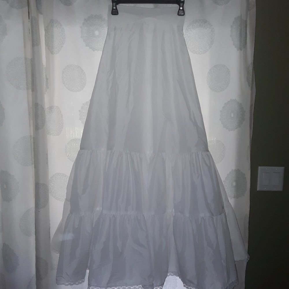David"s  Bridal Slip